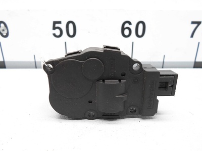 K9749005 Моторчик заслонки печки Audi Q5 (8R) 2008 - 2012 2011 ,