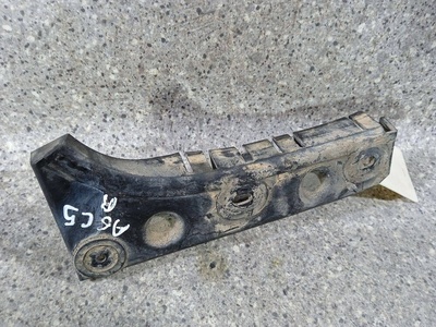 4B0807284B Кронштейн крепления бампера Audi A6 4B/C5 2003