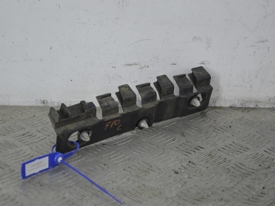 8200846225 Кронштейн крепления бампера заднего Renault Logan 1 (2004-2014) 2008