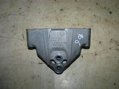 7L0399649B кронштейн акпп VW Touareg 2002-2010 2005