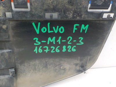 82257553 Решетка радиатора Volvo FM-Track 2012-