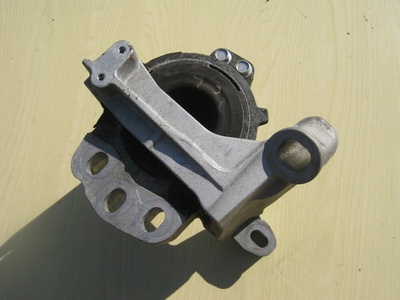 KD4739060B mazda cx5 6 gj 2 , 5b подушка двигателя