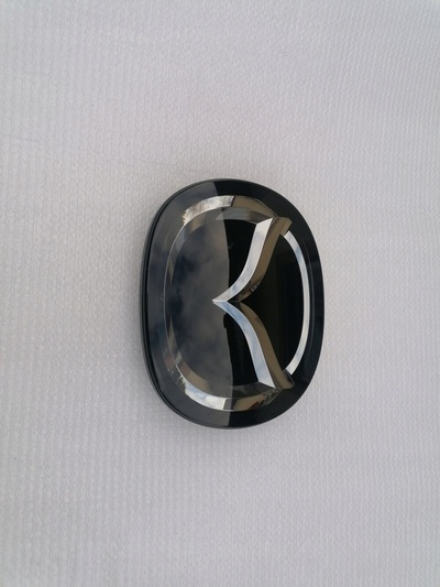 DD2F51730 mazda cx3 15 - 22 значек логотип под радар