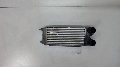 1878624 Радиатор интеркулера Ford Fiesta 2008-2013 2010