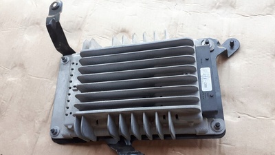 8P3035223A a3 8p усилитель bose audi a3 8p