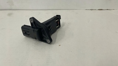 PE01E5T62271 расходомер воздуха mazda 3 6 cx5 2.0b pe01 e5t62271