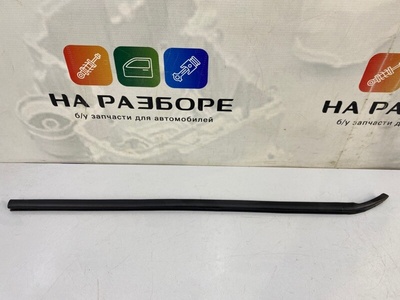 GJ6E5876XA уплотнительная резинка на дверь Mazda 6 GG 2005 GJ6E-58-76XA