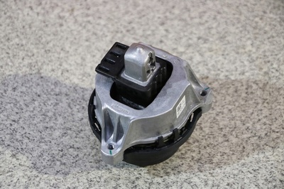 221168782476878247 bmw g20 g21 g30 g31 подушка двигателя левая 6878247