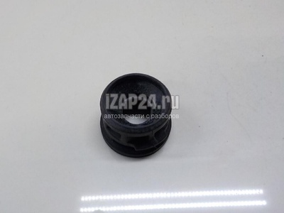 L3G610238 Втулка (кузов наружные элементы) Mazda Mazda 5 (CR) (2005 - 2010)