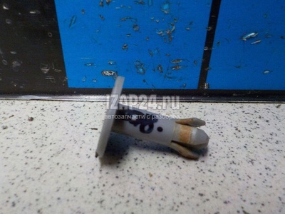 FD0168AC3 Крепеж (клоп) Mazda Mazda 5 (CR) (2005 - 2010)