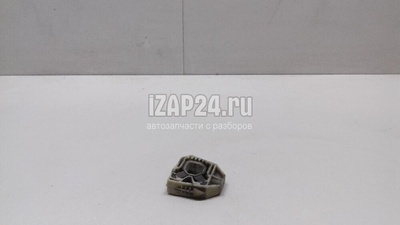 1K0121367P Кронштейн радиатора VAG Octavia (A7) (2013 - )