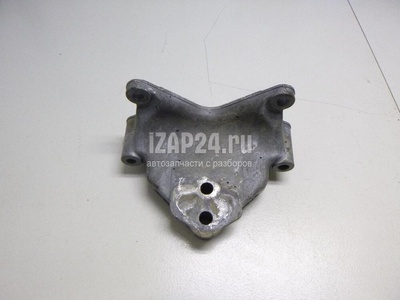 7L0399649D Кронштейн опоры КПП VAG Q7 [4L] (2005 - 2015)