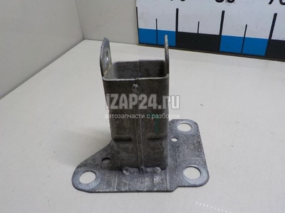 8200534771 Кронштейн усилителя переднего бампера левый Renault Scenic II (2003 - 2009)