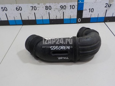 7L0129684A Патрубок воздушного фильтра VAG Touareg (2002 - 2010)