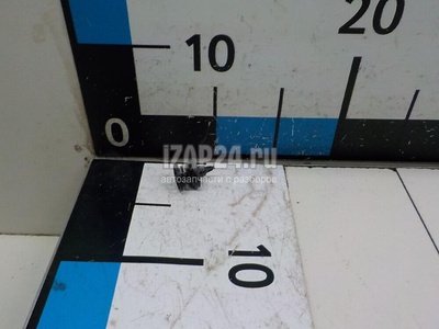 6Q0868243 Крепеж (клоп) VAG Polo (2001 - 2009)