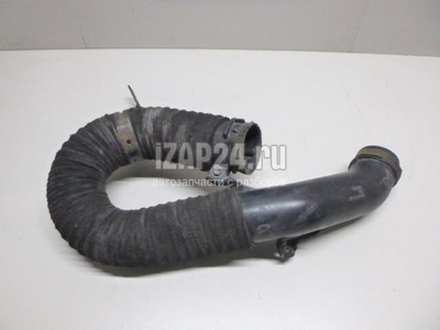 1775237030 Патрубок воздушного фильтра Toyota Auris (E15) (2006 - 2012)