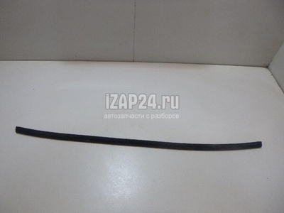 65820JD00A Уплотнитель капота Nissan Qashqai (J10) (2006 - 2014)