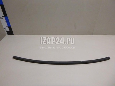 65820JD00A Уплотнитель капота Nissan Qashqai (J10) (2006 - 2014)
