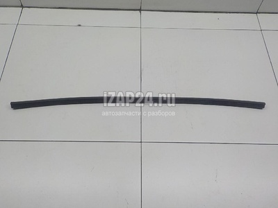 65820JD00A Уплотнитель капота Nissan Qashqai (J10) (2006 - 2014)