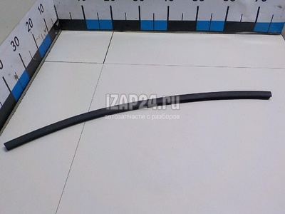 65820JD00A Уплотнитель капота Nissan Qashqai (J10) (2006 - 2014)