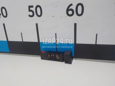 96672925 Кнопка аварийной сигнализации GM Captiva (C100) (2006 - 2010)
