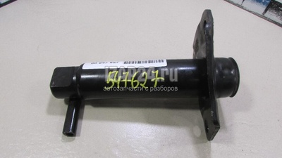 8E0807134C Кронштейн усилителя переднего бампера правый VAG A4 [B7] (2005 - 2007)
