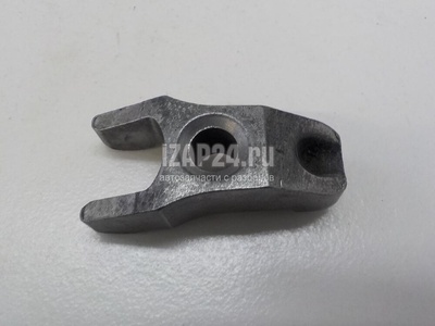 076130216 Кронштейн форсунки VAG Crafter (2006 - 2016)