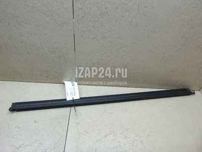 5N08374795AP Уплотнитель (внутри) VAG Tiguan (2007 - 2011)