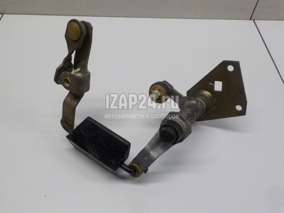 1J0711729F Кронштейн тяги КПП VAG Octavia (1997 - 2000)