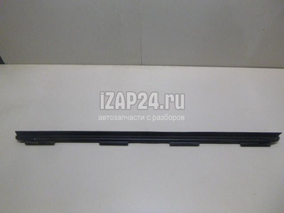 681730F020 Уплотнитель (внутри) Toyota Verso (2009 - 2018)