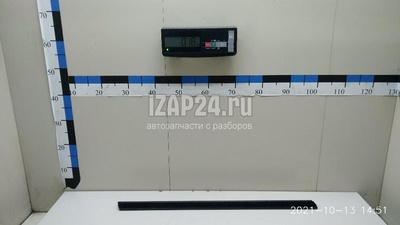 5L0837480 Накладка стекла переднего правого VAG Yeti (2009 - 2018)