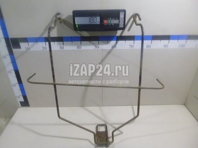 849800300R Кронштейн крепления запасного колеса Renault Megane III (2009 - 2016)