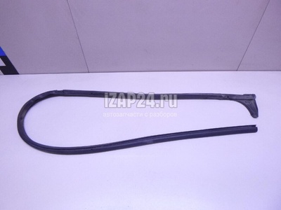 2H0837774D9B9 Уплотнитель двери VAG Amarok 2010