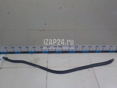 68048708AD Уплотнитель капота Chrysler Grand Cherokee (WK2) 2010