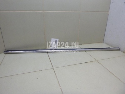 808210183R Уплотнитель стекла двери Renault Latitude (2010 - 2015)