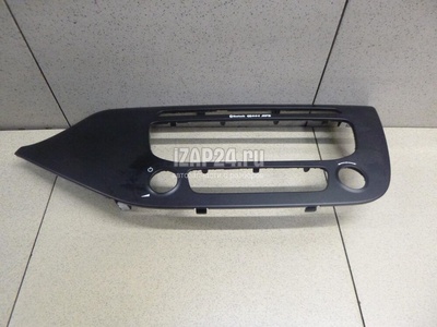 84740A2040WK Рамка магнитолы Hyundai-Kia Ceed (2012 - 2018)