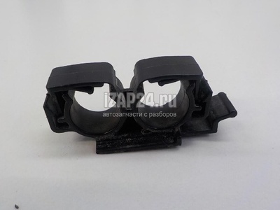 5Q0133687C Крепеж VAG Passat [B8] 2015