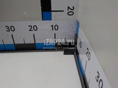 51357289675 Уплотнитель (внутри) BMW X5 F15/F85 (2013 - 2018)