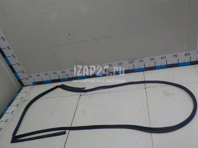 828304CB0A Уплотнитель двери Nissan X-Trail (T32) 2014