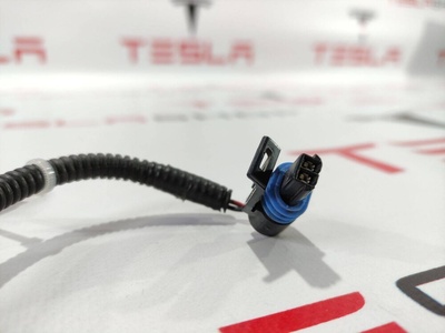 100909600G Разъем (фишка) проводки Tesla Model S 2014 1009096-00-G