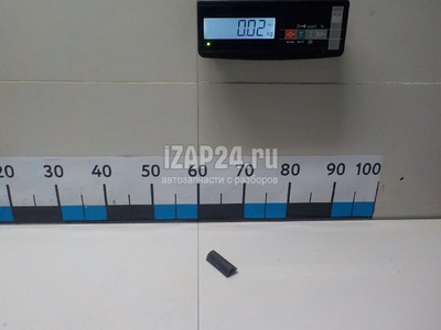 764M06716R Уплотнитель двери Renault Captur (2013 - 2019)