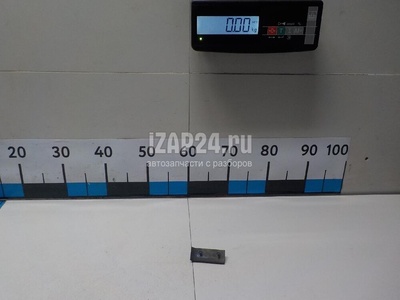 764M18683R Уплотнитель двери Renault Captur (2013 - 2019)