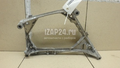 04L145173J Кронштейн интеркулера VAG Crafter 2016