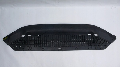 8W0807611E audi a4 b9 крышка плита под бампер