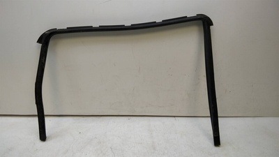 823319U10A Уплотнитель стекла двери задней левой nissan Note (E11) 2006-2013