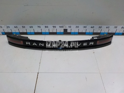 LR093448 Накладка двери багажника Land Rover Range Rover Velar 2017