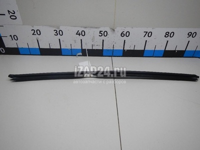 82241D2000 Уплотнитель стекла двери Hyundai-Kia G90 2016