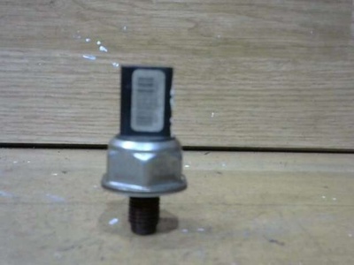 9658227880 Датчик давления топлива Peugeot Partner 2 2010