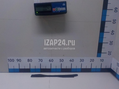 8D0121331A Уплотнитель (внутри) VAG A4 [B5] (1994 - 2001)