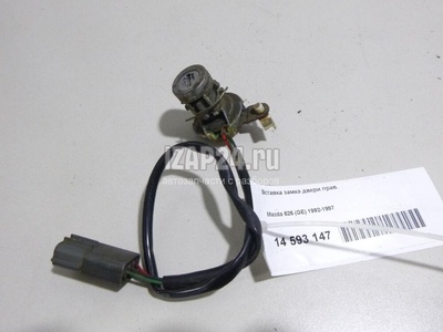 GA7C76210C Вставка замка двери прав. Mazda 626 (GE) (1992 - 1997)